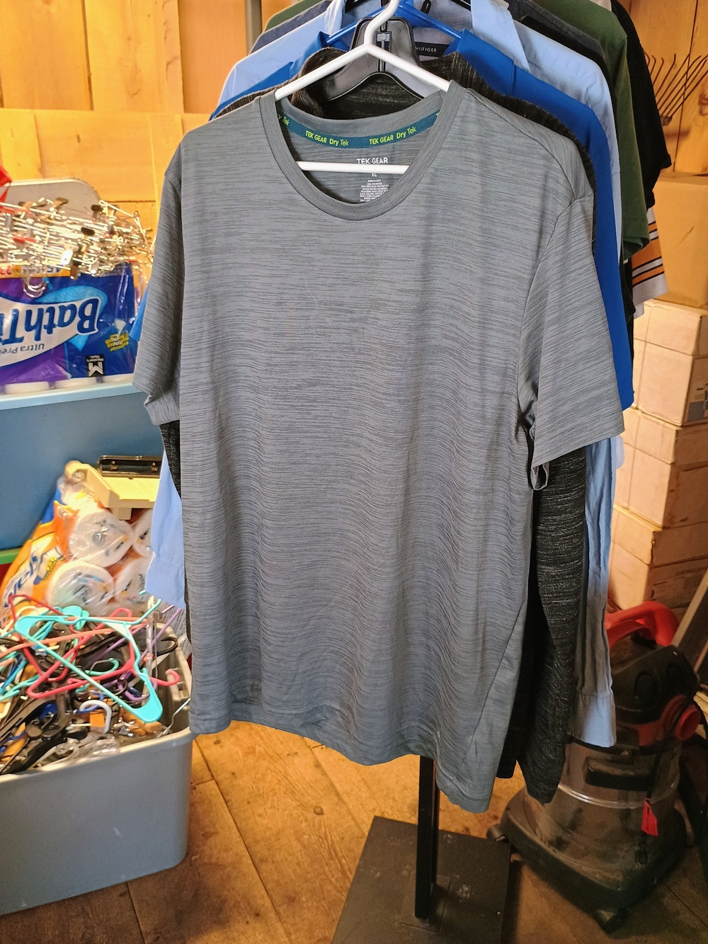 Tek Gear Men's Heather Gray Performance T‑Shirt Bin 32